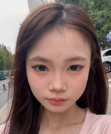 济南旅行达人天真可爱照片